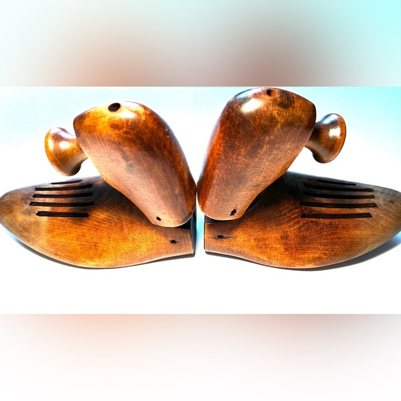 Vintage Wooden Men's Shoe Trees - Brown Shoe Stretcher Pair, Men’s Size 8 - Picture 5 of 7